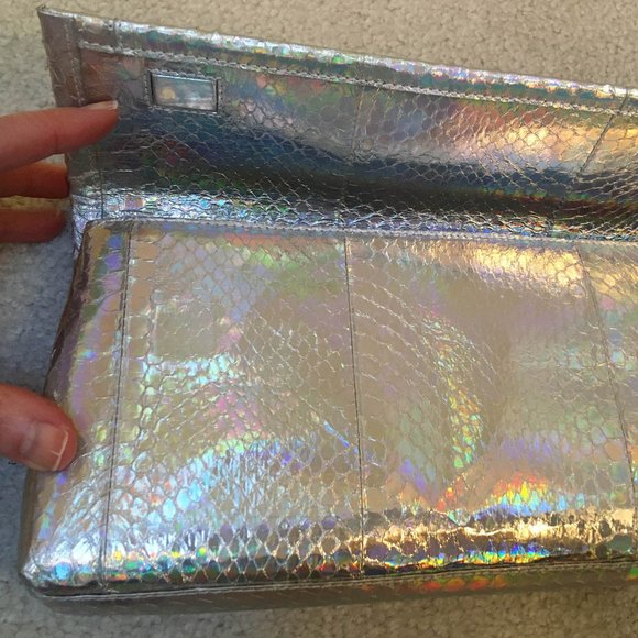 Auth Brand New Nancy Gonzalez GENUINE PYTHON silver mirror Gotham clutch + strap - Picture 10 of 14